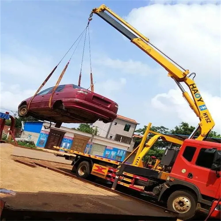 苏州虎丘吊车吊汽车的正确方法